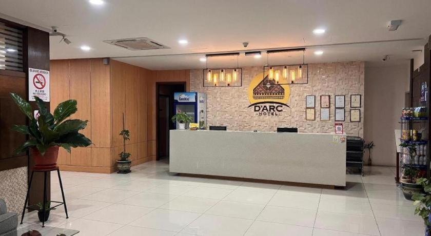 D Arc Hotel Kota Kinabalu Exterior photo
